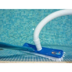 Balai Arrondi 41 Cm Pour Aspirateur De Piscine Kerlis -Magasin Piscines 14021 balai 41 cm aspirateur piscine kerlis 2