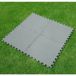 Lot De 9 Tapis De Sol 50x50cm Gris à Assembler Pour Piscine Bestway 9 Lot De 9 Tapis De Sol 50x50cm Gris à Assembler Pour Piscine Bestway -Magasin Piscines 58639 9 tapis sol gris assembler piscine bestway complet