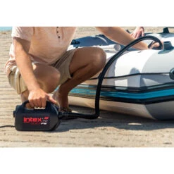 Gonfleur éléctrique Compresseur 12 & 220 V Intex -Magasin Piscines 68609 ambiance min