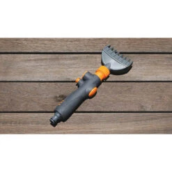 Peigne Nettoyeur Kokido Pour Cartouches De Filtration -Magasin Piscines pistolet nettoyeur kokido cartouches filtrations