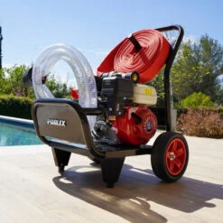 Motopompe De Piscine Pour Protection Incendie Pool Sam -Magasin Piscines ps poolsam1 pompe piscine protection incendie pool sam ambiance