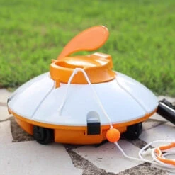 Robot De Piscine électrique Sans Fil Bestway FRISBEE -Magasin Piscines robot de piscine bestway frisbee 4 bis min