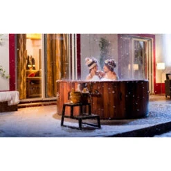 Spa Semi-rigide Bestway Lay-Z Spa HELSINKI AirJet 7 Places -Magasin Piscines spa helsinki ambiance neige3 min 1