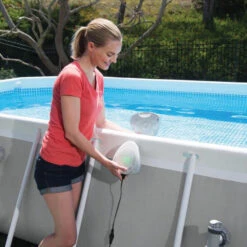 Lampe / Spot Magnétique à LED Multicolore Pour Piscine INTEX -Magasin Piscines spot magnetique a led multicolore pour piscine intex 4